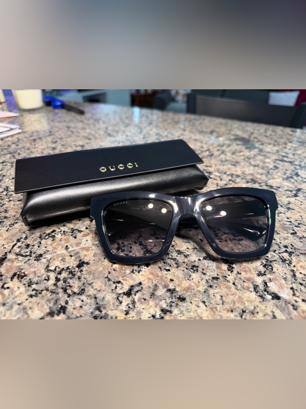 Gucci Sunglasses - Picture 5 of 14